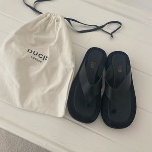 Ducie London flip flop platform sandals
